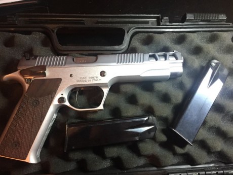 Se vende esta preciosa PARDINI GT9, 6", muy cuidada, y muy precisa. Se vende junto con su maletín 00