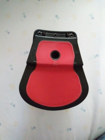 Vendo funda para pistola,(tipo Walther PK380 y similares), marca Fobus. En muy buen estado.
Precio: 10€ 00