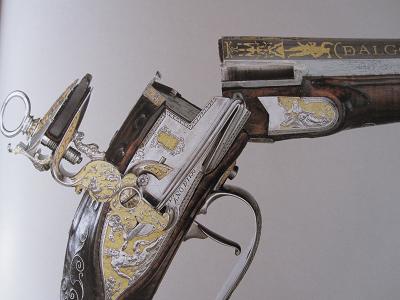 Cuando uno intenta aproximarse al estudio de las armas antiguas en España se encuentra con algunos tópicos 142
