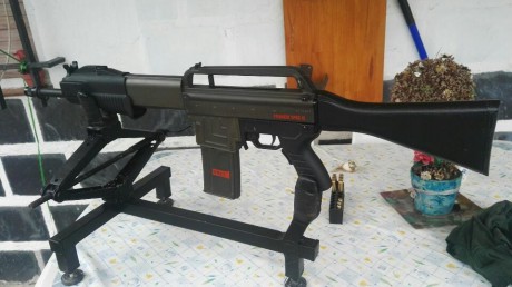 Esta para cambio en el foro de trueques 
El precio para su venta es de 700 e mas portes esta en muy buen 01