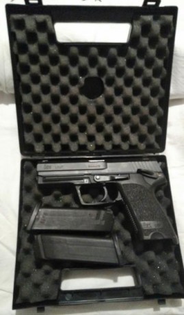 Vendo por no usar, H&K USP, con su caja, con 2 cargadores de 15 cartuchos. Ubicación de la pistola 02