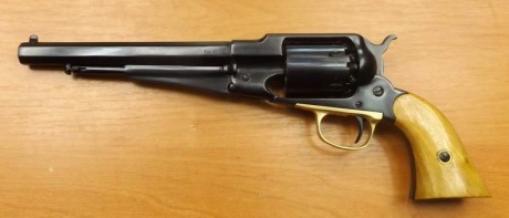 Hola, he visto posts antiguos sobre si era mejor Uberti o Pietta, y menos antiguos sobre la evolución 100