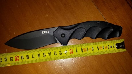CRK220KKP cuchillo CRKT Foresight Acero Liso AUS-8 de la manija Titanium Alu precio 50 €
estado nuevo 02