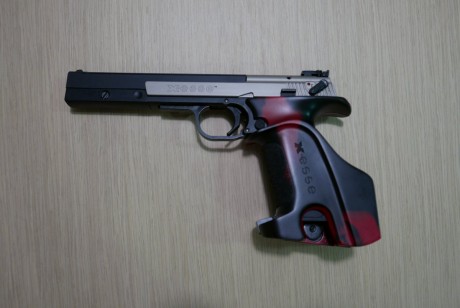   VENDIDA  . Pistola Hammerli X-Esse Long Cal. 22 (ideal para iniciarse en el tiro de precisión). Estado 00