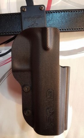 Funda ghost stinger para cz 75 sp 01 shadow. Apta tanto para IPSC como para tiro policial, y 3 portacargadores 01