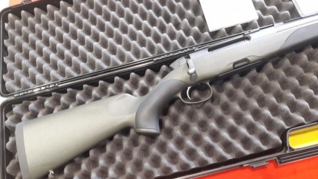 ARMA DE KM. 0. Es decir sin usar. Lo ultimo y lo mejor de esta mitica marca de armas. Incorpora monturas 02