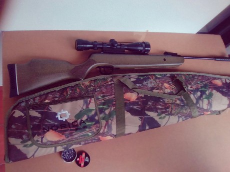 Se vende Carabina Norica hawk grs 4, 5, nueva, procedente de sorteo, funda con forro, culata de madera 01