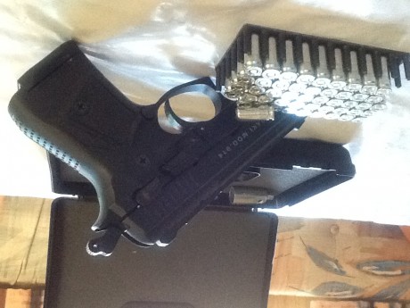 Vendo pistola detonadora o comúnmente llamada de fogueo, Marca Zoraki modelo 914 , de fabricación Turka, 131