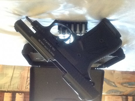 Vendo pistola detonadora o comúnmente llamada de fogueo, Marca Zoraki modelo 914 , de fabricación Turka, 141
