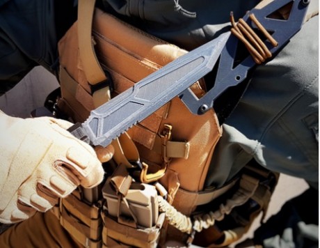 Si quieres jugar tus partidas airsoft ,bien preparado, hazte con un cuchillo tactico como este, moderno 01