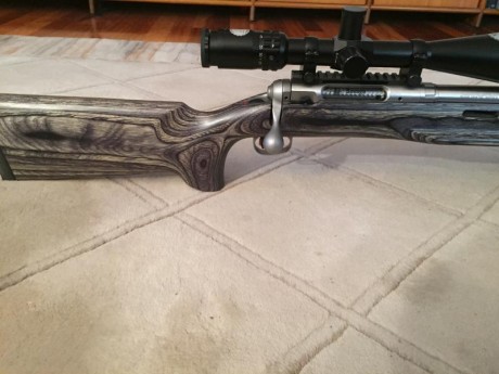 Por falta de uso vendo este rifle que esta como nuevo muy pocos tiros.
calibre 6br 30 pulgadas de cañon 02