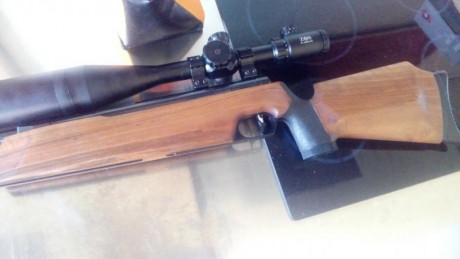 En venta un ejemplar de feinwerkbau fwb300s equipada con un visor Zos 10-40x60 válida para br25 y montando 12