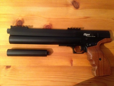 Se vende pistola de pcp marca Edgun Velec, calibre 5,5
Tiene 5 meses, apenas se ha usado.
Precio 850,00 01