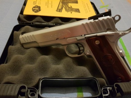 Buenas, vendo esta magnifica pistola una S.T.I Trojan 5" en inox, el estado de la misma es impecable. 00