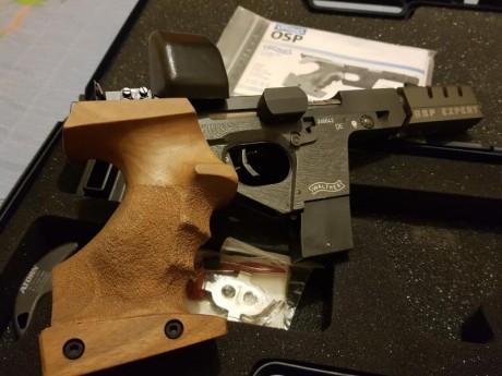 Buenas, Por abandono del tiro vendo este fantástico arma, Walther GSP Expert en calibre 32.Precio 899€ 01