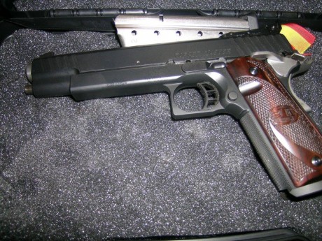 Las dos compradas nuevas hace menos de un año impecables en F  Madrid y Málaga
STI   euros
Walther euros 02