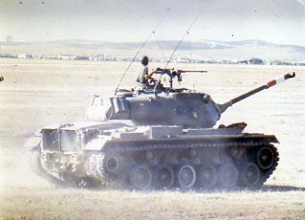 Buenas noches a todos

El caso es que me dispongo a hacer una maqueta de mi carro favorito: el M-47E1 41