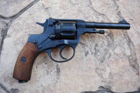 YA ESTÁ VENDIDO.
Buenas a todos compañeros
Vendo mi Revolver Nagant fabricado en 1932 por TULA.
Saludos 12