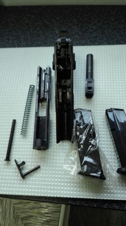 Se vende pistola,9x19 parabelun marca CZ 75 P 07 DUTY ,por dejar afición único dueño comprada en Almería 00