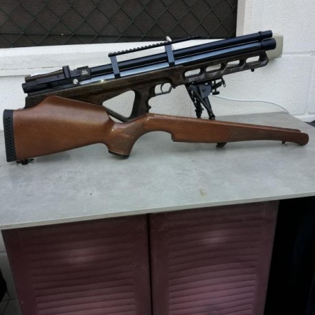 Fantastica Air arms extra fac 5.5 con deposito carabine .
Total de largo con culata bull 70  cm .
Tuneada 02