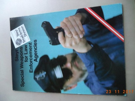Compro manuales de armas ORIGINALES, ya que son para colección. Me interesan de todo tipo, pero especialmente 80