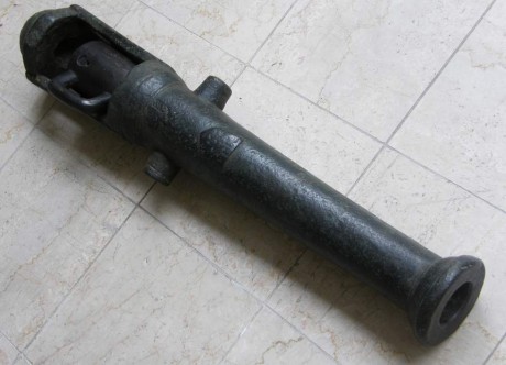 Voy a colocar unas fotos de un arma larga alemana de llave de mecha del siglo XVI. 21