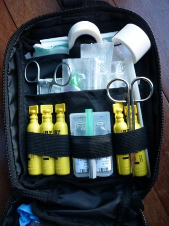 Vendo un botiquin Tccc. Es un "pouch" de la casa DragonPro, que permite transportar un botiquín 00