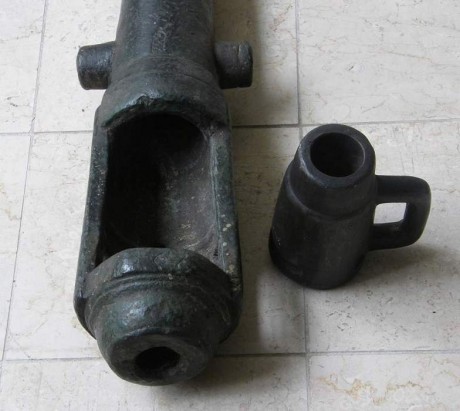 Voy a colocar unas fotos de un arma larga alemana de llave de mecha del siglo XVI. 40