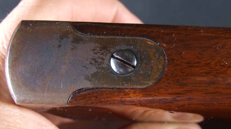 Bueno, otra bateria de fotos para que os fijeis en como hay que hacer un estuche para un rifle . . . 60
