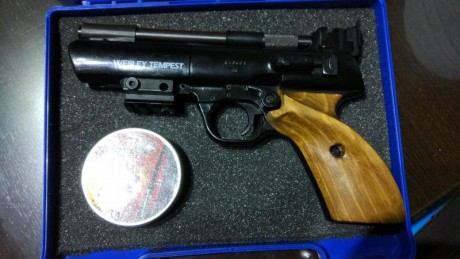 Hola muy a mi pesar vendo esta pistola de tiro Olímpico en perfectas condiciones.
Este modelo poca presentación 02