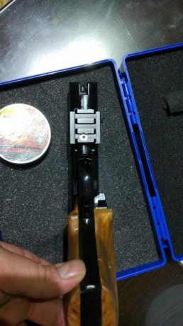 Hola muy a mi pesar vendo esta pistola de tiro Olímpico en perfectas condiciones.
Este modelo poca presentación 01
