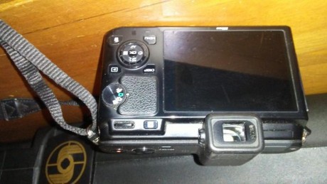vendo mi camara Nikon modelo v1

Precio 150€ 11