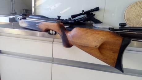 Hola, vendo un ejemplar de weihrauch hw55M marcado como Burgo , totalmente original, en buen estado. Funcionando 00