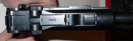 Se vende Luger P08 S/42 año 1936 calibre 9mm todos los números coincidentes, el estado es excepcional, 22