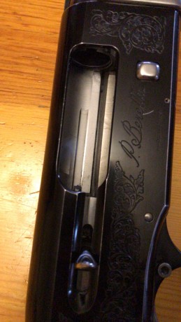 vendo repetidora beretta 301, cañon de 3 estrellas, y 70 cm.... precio 350 euros... negociables 00