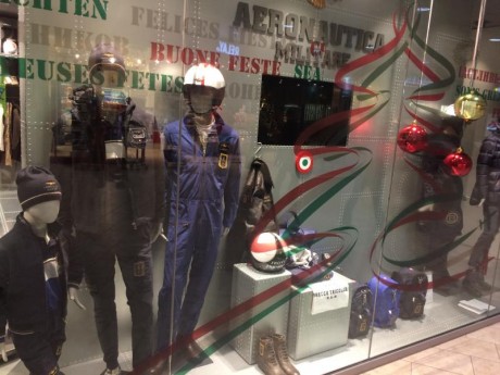:saluting-soldier:  :saluting-soldier: 

Hola compañeros....ya estoy en el aeropuerto de Bologna...... 01