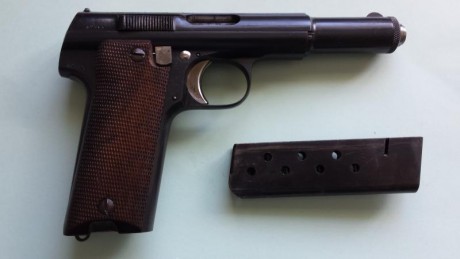 Vendo Astra 600 en calibre 9 Parabellum. En perfecto estado de tiro y conservación, guiada con licencia 02