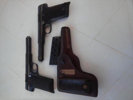 Hola, vendo dos pistolas astra 400 9 largo,una esta inutilizada la otra guiada con licencia f , en un 00