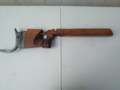Buenos días a todos,

   VENDIDA!!!!!   ....se puede cerrar 

Vuelvo a poner en venta la carabina de precisión 32