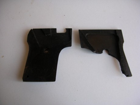 Tengo un amigo interesado en comprar estas cachas, pero que no estén rotas je, je, así es que si alguien 00