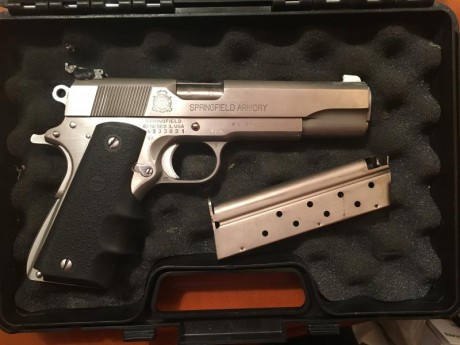 En venta Pistola Springfield Armory de acero inoxidable en calibre 9mm con pocos disparos. 
Se encuentra 02