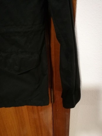 CHAQUETA DE LA MARCA SCHOTT EN ALGODÓN ,TIPO M-65 EN PERFECTO ESTADO.COLOR NEGRO Y TALLA L AJUSTADA

REBAJADA 12