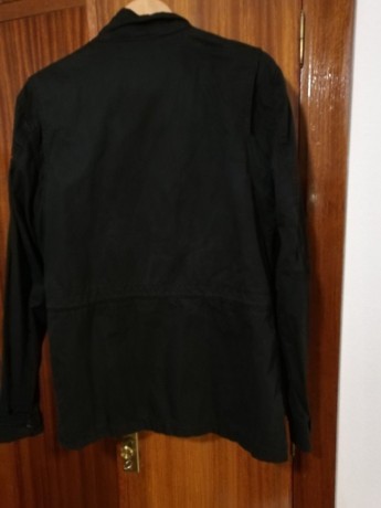CHAQUETA DE LA MARCA SCHOTT EN ALGODÓN ,TIPO M-65 EN PERFECTO ESTADO.COLOR NEGRO Y TALLA L AJUSTADA

REBAJADA 11