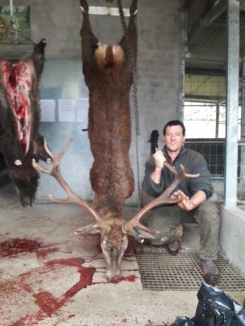 Copio las norma de años anteriores,

LOS ALMUERZOS DE CAZA MENOR NO CUENTAN Y LOS ABATES SIN FOTO TAMPOCO

Voy 140