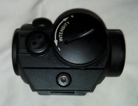 Hola a todos..

Un compañero de batidas,me pide que le anuncie este Aimpoint para su venta.
Es un H1 de 01