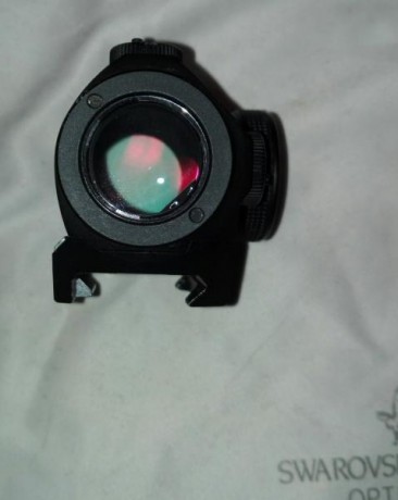 Hola a todos..

Un compañero de batidas,me pide que le anuncie este Aimpoint para su venta.
Es un H1 de 12