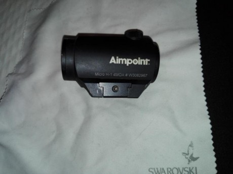 Hola a todos..

Un compañero de batidas,me pide que le anuncie este Aimpoint para su venta.
Es un H1 de 11