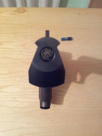 Se vende Desert Eagle 44 Mg con dies RCBS, dos cargadores, muelle de repuesto de uña extractora, unas 00