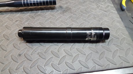 Vendo HW100 muy compacta cañón de 40cm, calibre 4,5 culata customizada de cerezo ideal para HFT, cantonera 10