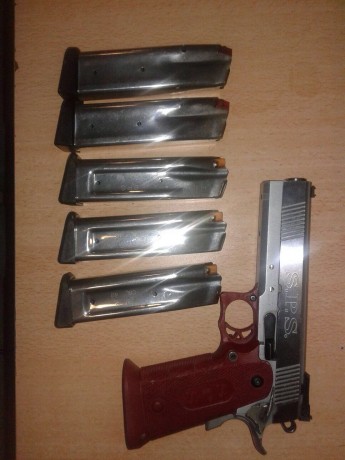 Hola,

Puse este post aquí por error... Ya está vendida. Gracias.

Vendo esta magnífica pistola SPS en 01